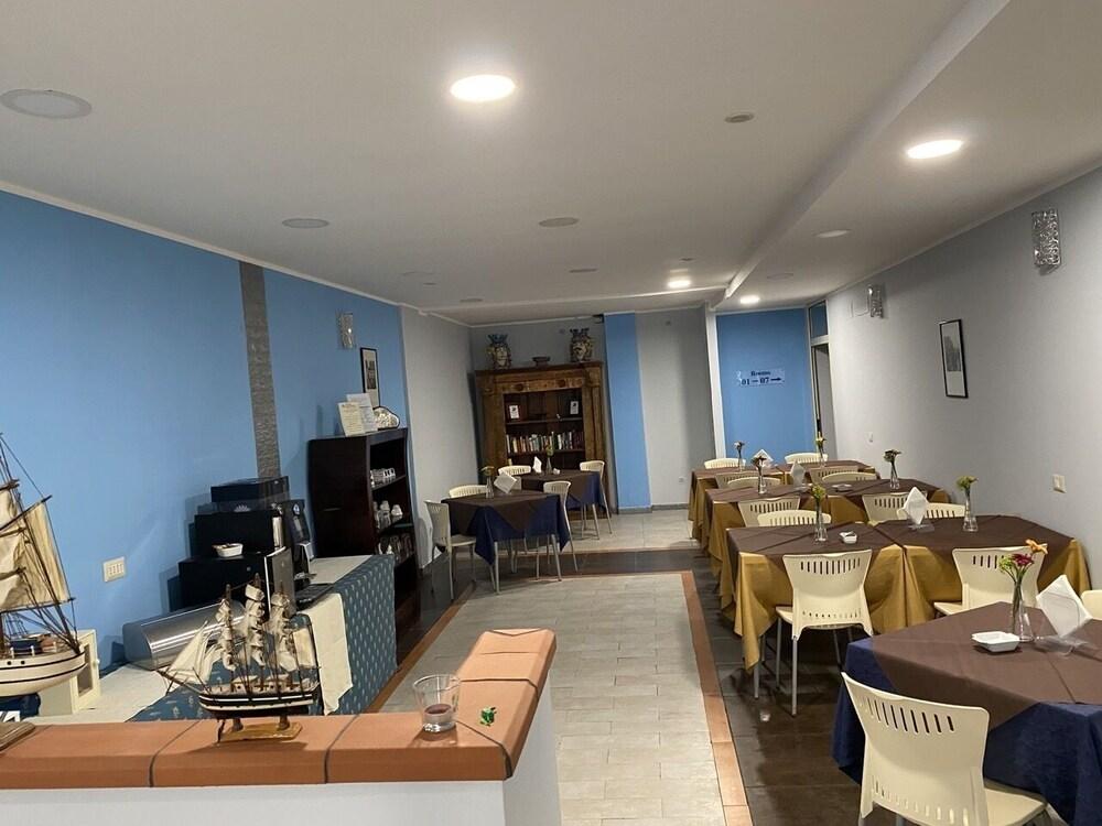 Aparthotel Kassiopea Giardini Naxos Exteriér fotografie