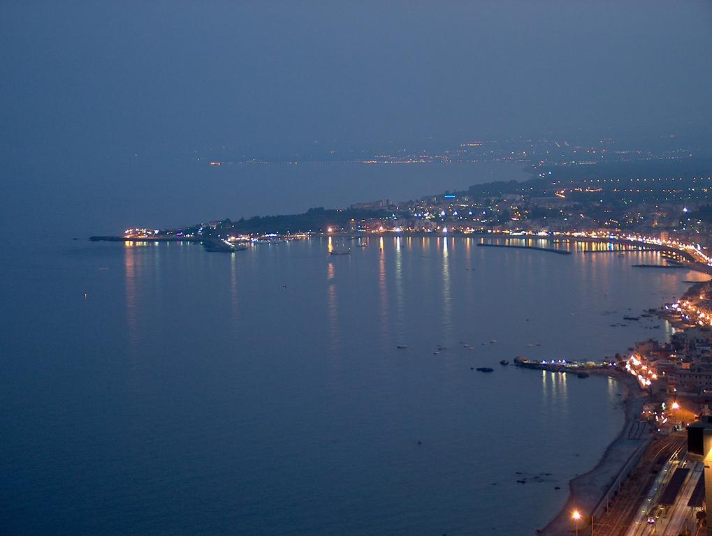 Aparthotel Kassiopea Giardini Naxos Exteriér fotografie